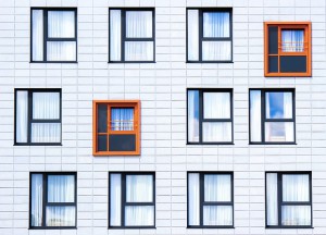 las puertas y ventanas de aluminio